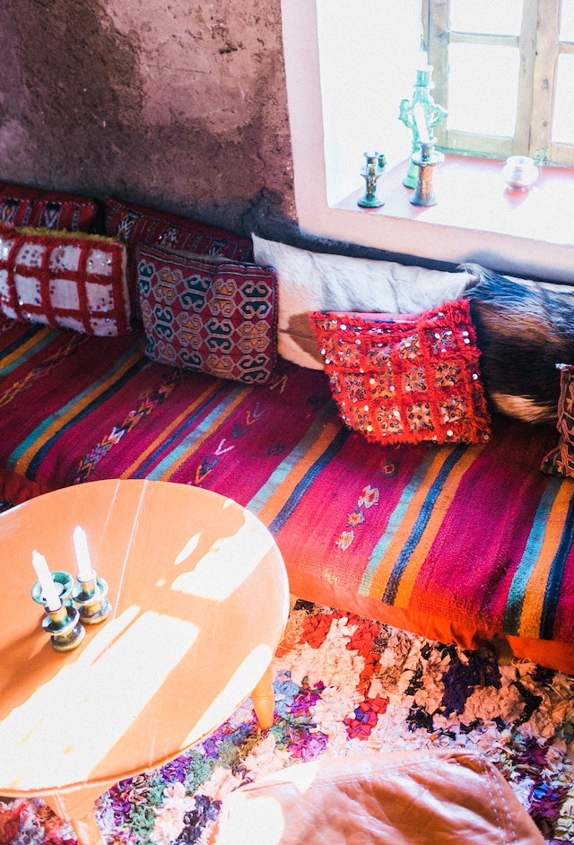 How to choose the right size and style of Southwestern rug for your space